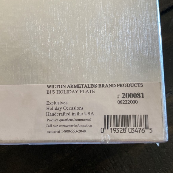 Wilton Armetale Brand Holiday Plate - NIB - Picture 5 of 6